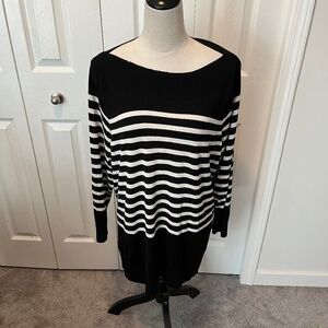 A size 3x striped pullover